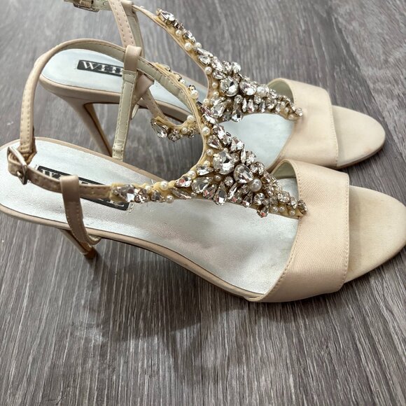 WOMENS CRYSTALS AND PEARLS VAMP T-STRAP SATIN HEELS IN SIZE 8.5 - Picture 10 of 10